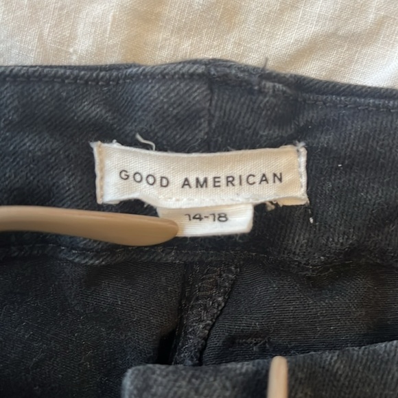GOOD AMERICAN JEANS IN BLACK **PLUS SIZE** LOTS OF STRETCH - Picture 8 of 8